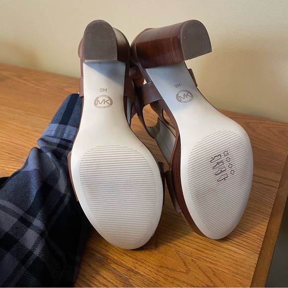 Michael Kors Brown Heels - Picture 4 of 8